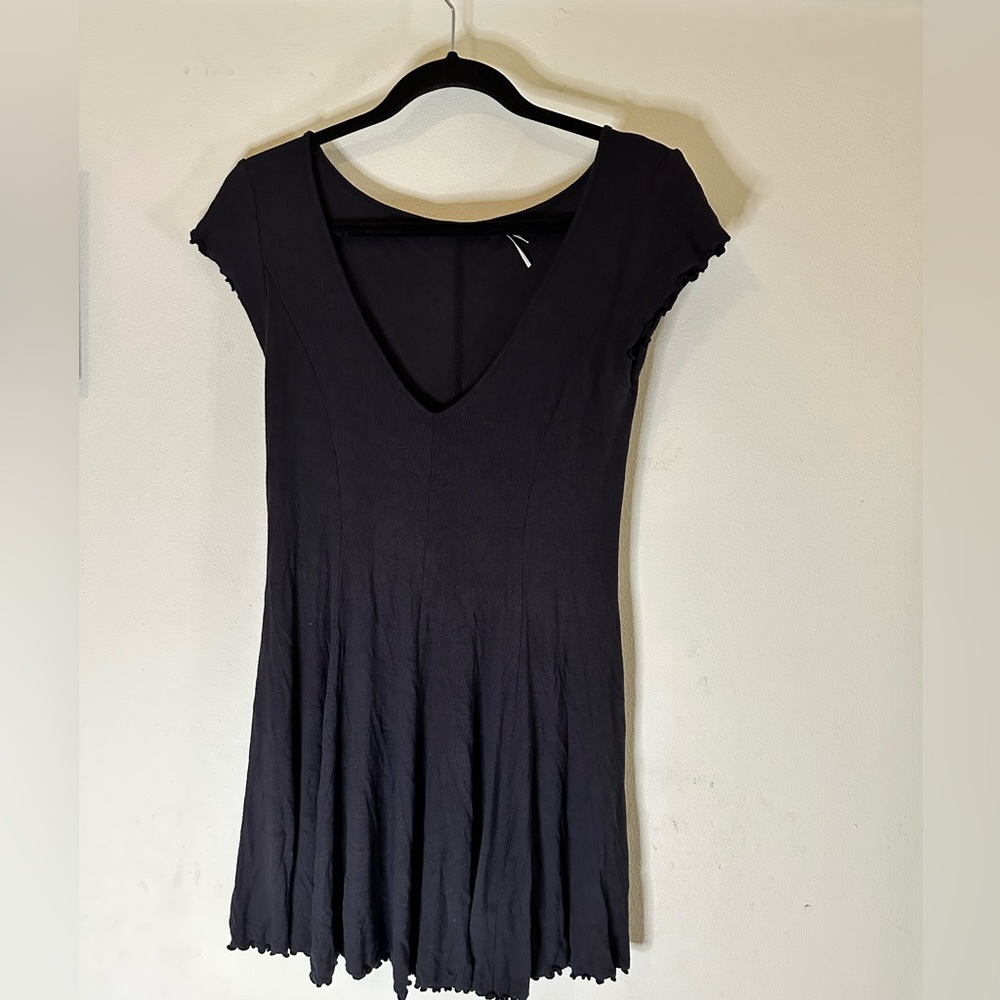 XS Urban Outfitters Kimchi Blue Black T-Shirt Dress